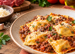 Raviolis au boeuf et leur sauce